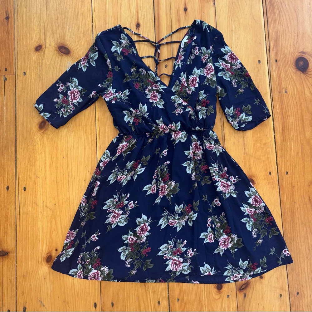 Charlotte Russe Floral Lace-Up Back Mini Dress Size L